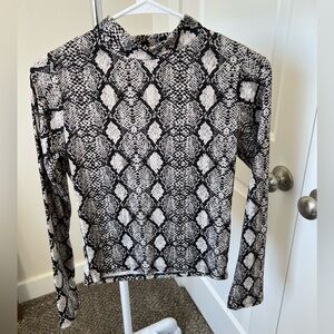 Women’s Long Sleeve Snake Print